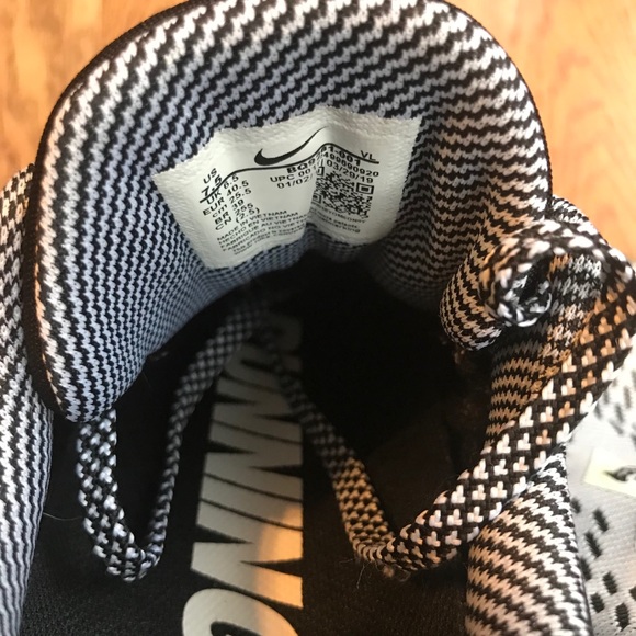 Men’s Nike Zoom Shoes - Picture 3 of 6